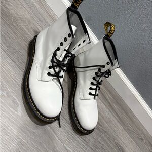 Dr. Martens White and Black Combat Boots Size 9 Like New